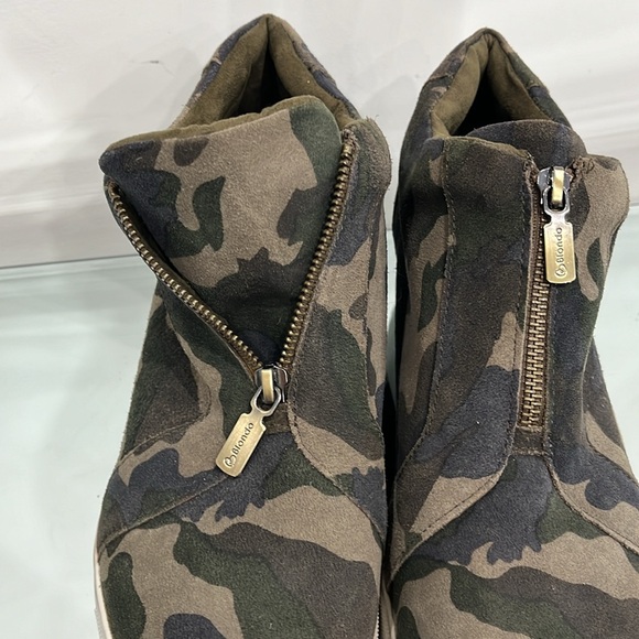 Blondo Glenda Waterproof Sneaker Bootie Shoes Camo Green Leather Vamp Zipper 11 - Picture 5 of 15